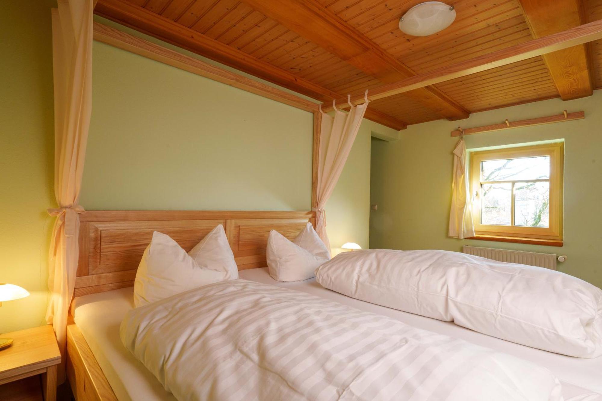 Ferienwohnung Spielzeughof Зайфен Екстериор снимка